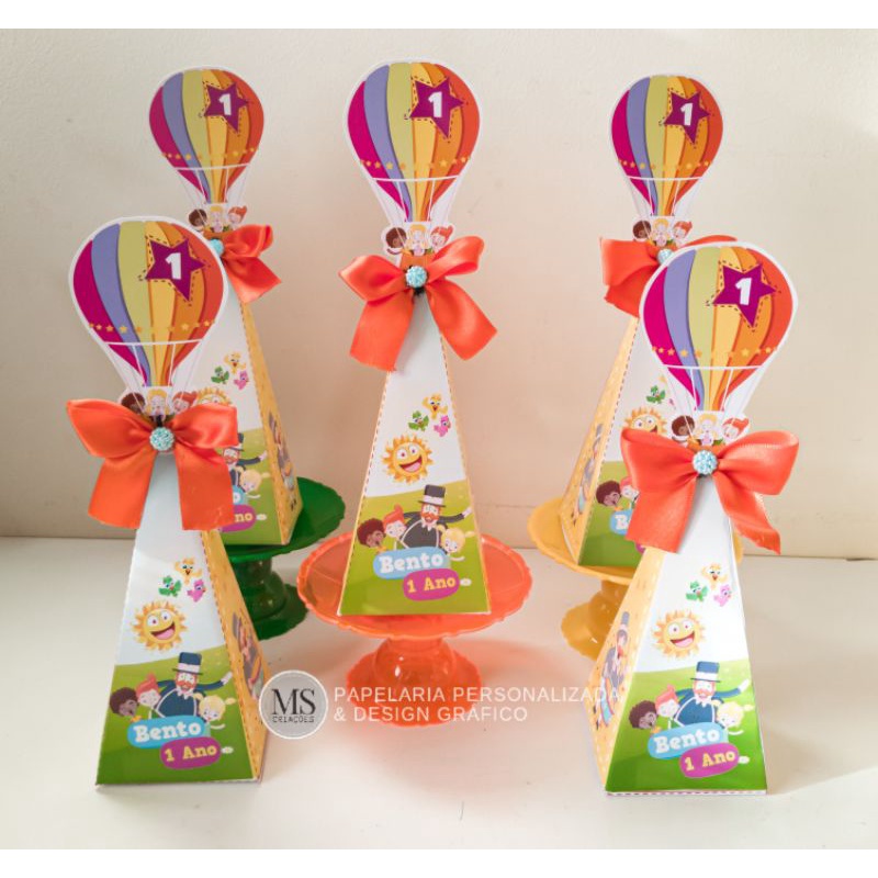 kit 10/15/20 Caixinhas Pirâmides Mundo Bita | Personalizado Lembrancinhas Aniversário.