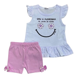 Conjunto blusa meia malha com estampa florzinha e short liso com laço lateral P-M-G