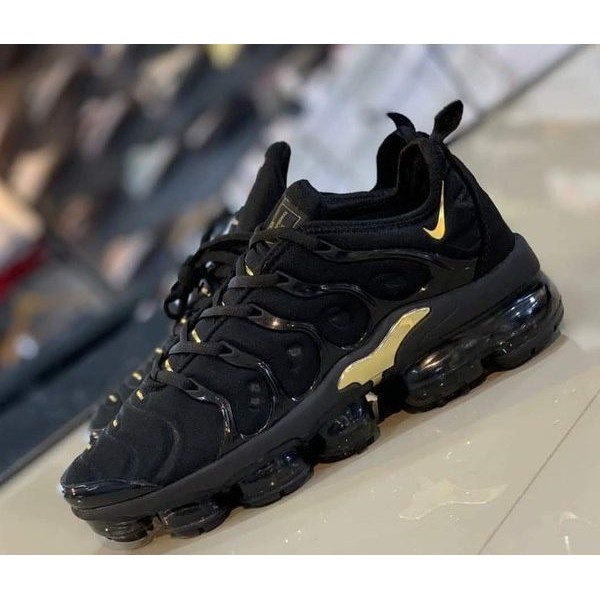 Vapormax plus best sale original preço