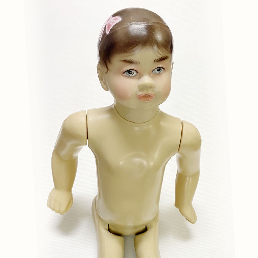 Manequim Bebe Articulado bege, Bebezinho articulado em plástico, Moda infantil