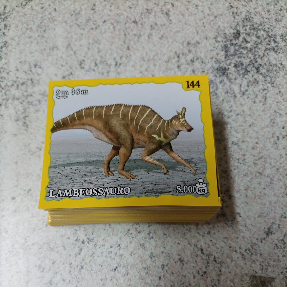 Dinossauros - lote com todas as 144 figurinhas para colar