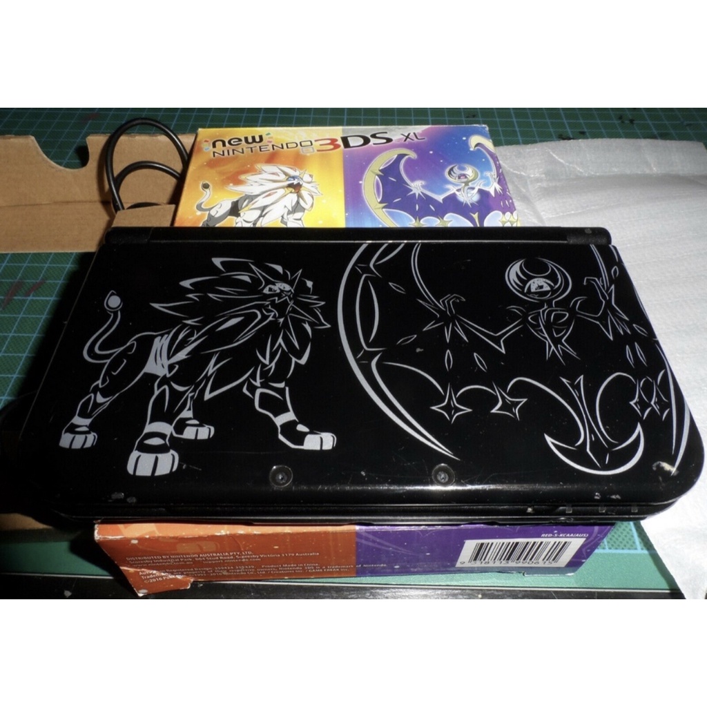 Brand New Original Nintendo New 3DS XL Pokemon Sun Moon console Limited