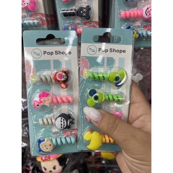 KIT COM 4 protetor de cabo molinha bichinhos aleatórios DE BIXINHOS ALEATORIOS