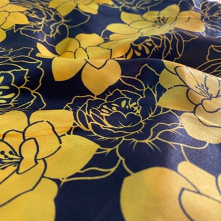 Tecido Cetim Preto Flores Amarelas 1,40m Para Roupas e Decoração