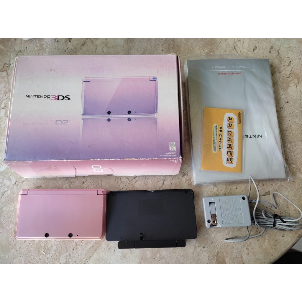 Nintendo 3ds Rosa Na Caixa Desbloqueado Bem Conservado