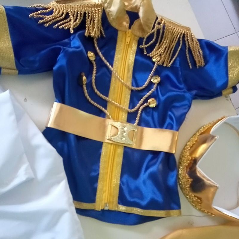 promoção fantasia de príncipe manga curta, calça  ou bermuda,alto luxo