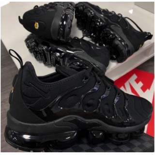 nike air max vapormax plus triple black