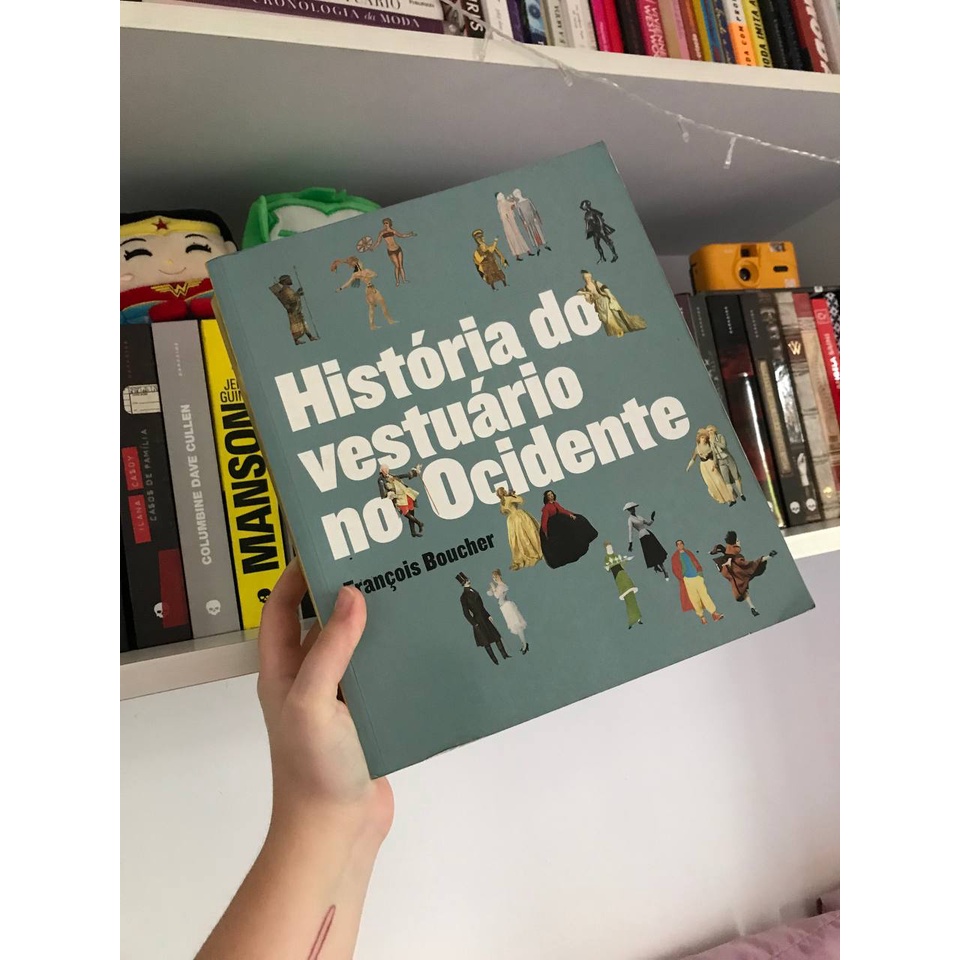 Livro: História do vestuário no ocidente - François Boucher
