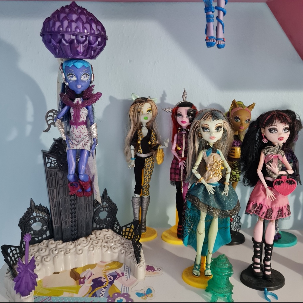 Bonecas Monster High e Ever after high - Escorrega o Preço