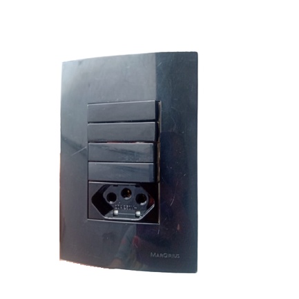 Conjunto 4x2 Com 4 Teclas paralelas + tomada 20a Sleek Ebony Margirius