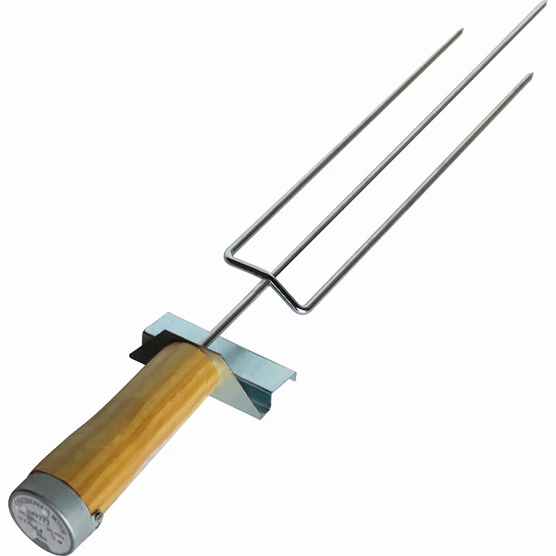 Espeto Giratório Elétrico 110V Tridente Cromado com Cabo de Madeira para Churrasco Picanha