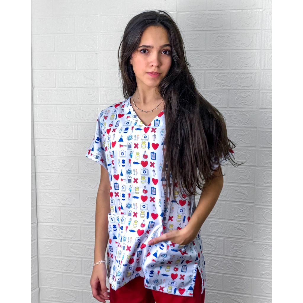 Bata | Scrub Pijama Cirúrgico Estampado Primeiros Socorros | Cruz Vermelha | Enfermagem - Moda Hospitalar Unisex Feminino e Masculino