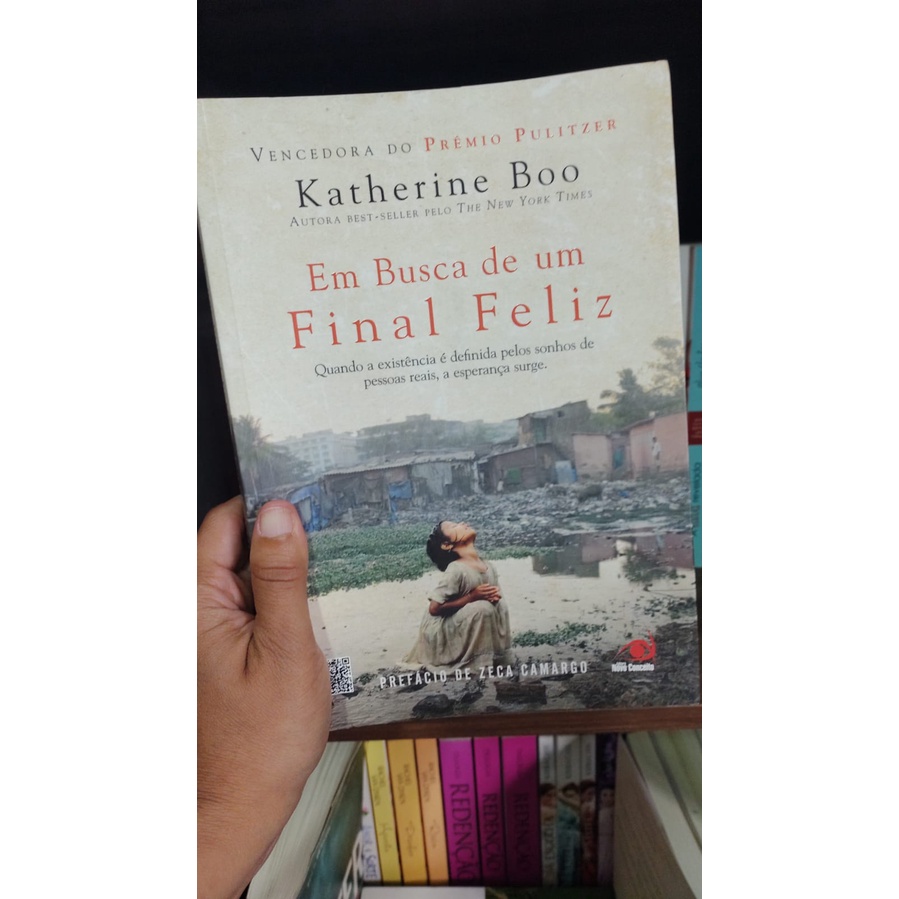 Em busca de um final feliz livros de romances usados de capa comum autora katherine boo