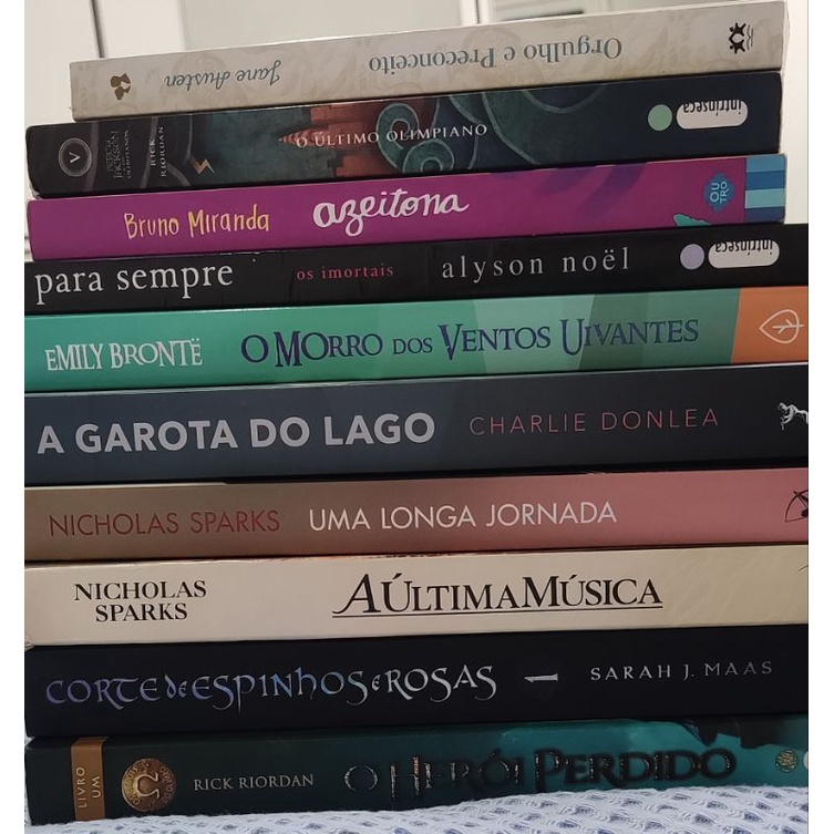 Livros Semi Novos e Usados