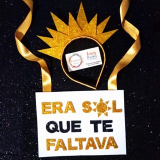Kit Tiara e Plaquinha de Carnaval Fantasia ERA SOL QUE TE FALTAVA