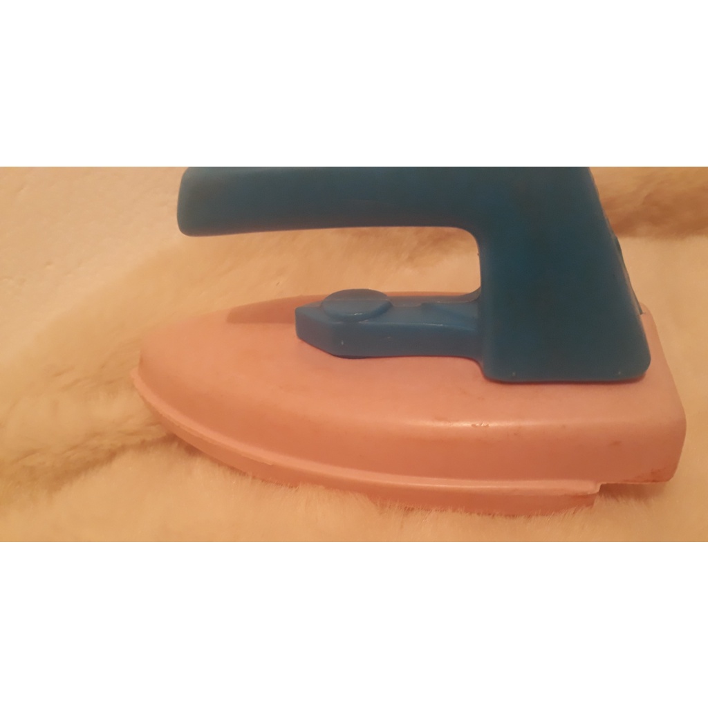 Ferro de passar de brinquedo antigo de plastico bolha marca Rosita