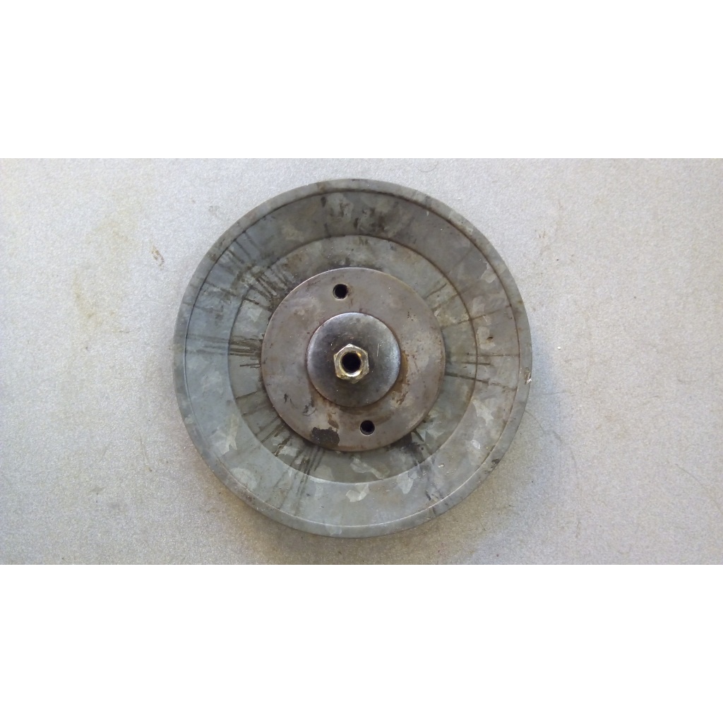 Polia de metal completa da lavadora eletrolux lm08 serve diversos modelos usada