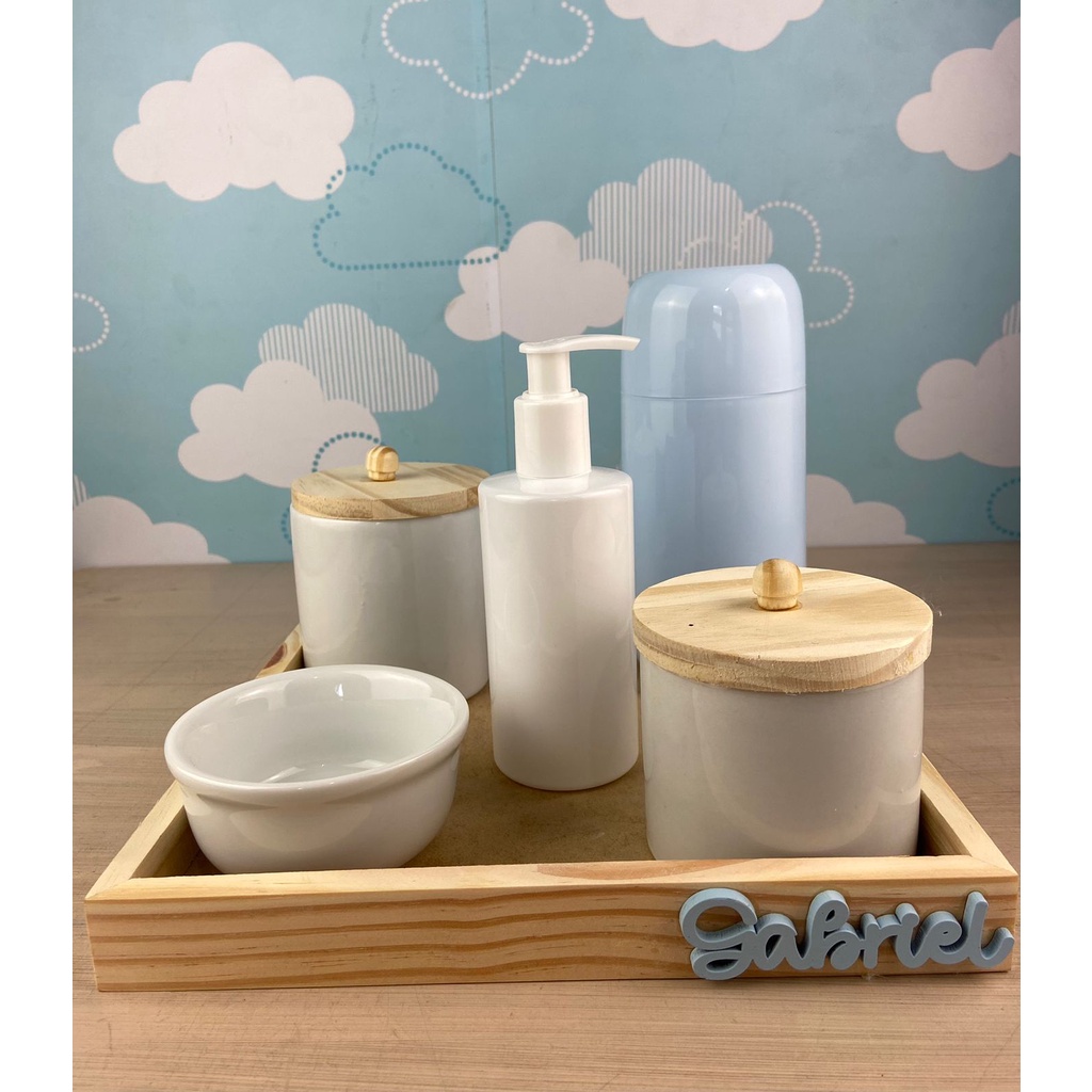 Kit Higiene Bebê Porcelana Pinus Garrafa Nome Personalizado Menino