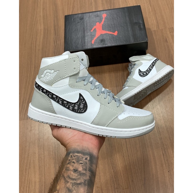Tênis Bota Botinha Nike Air Jordan 1 High Cinza Dior Promoção