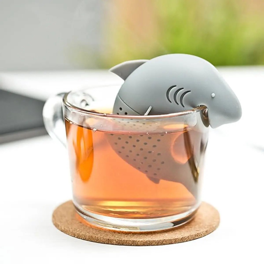 Infusor de Chá com Filtro Coador em Silicone Tubarão Shark Tea