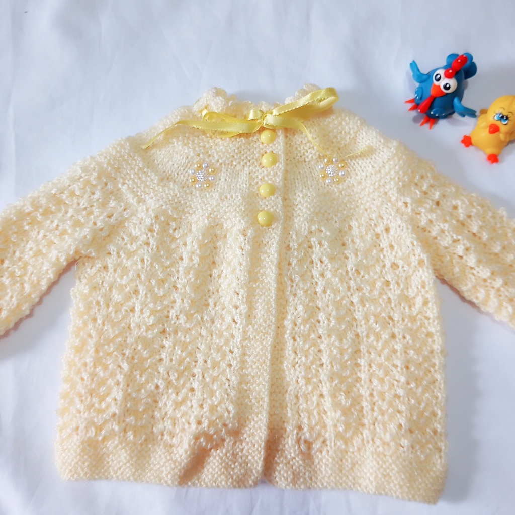 Casaquinho de croche para recém nascido. Bebês, enxoval, maternidade, gestante.