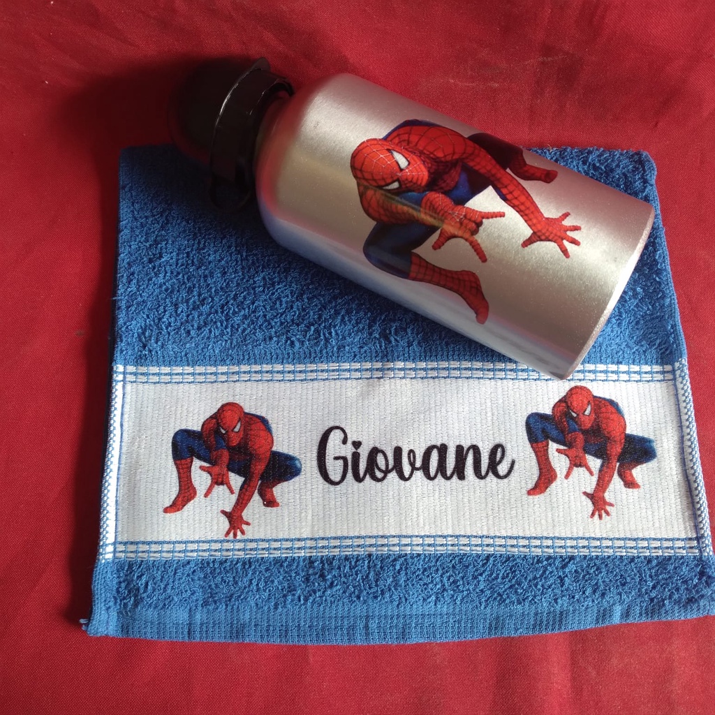 Garrafa squeeze alumínio + Toalhinha de Mão com nome 500ml, garrafinha com nome Homem Aranha escolar