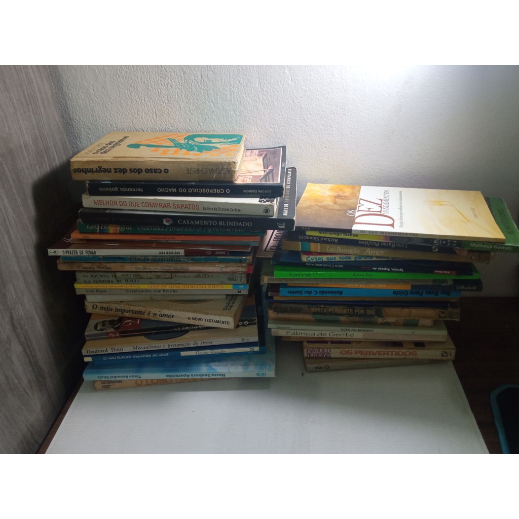 Livros usados promocionais | Shopee Brasil