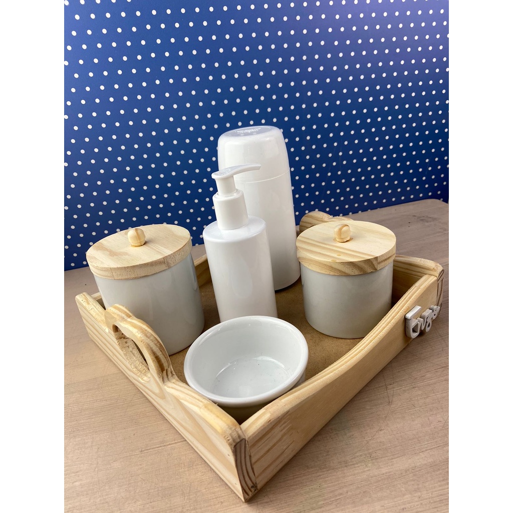 Kit Higiene Bebê Porcelana Pinus Coração Garrafa Nome Personalizado Menino em Oferta na Shopee