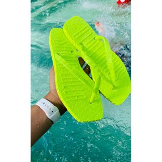 Chinelo Feminino SL Cores Neon a Cara do Verão