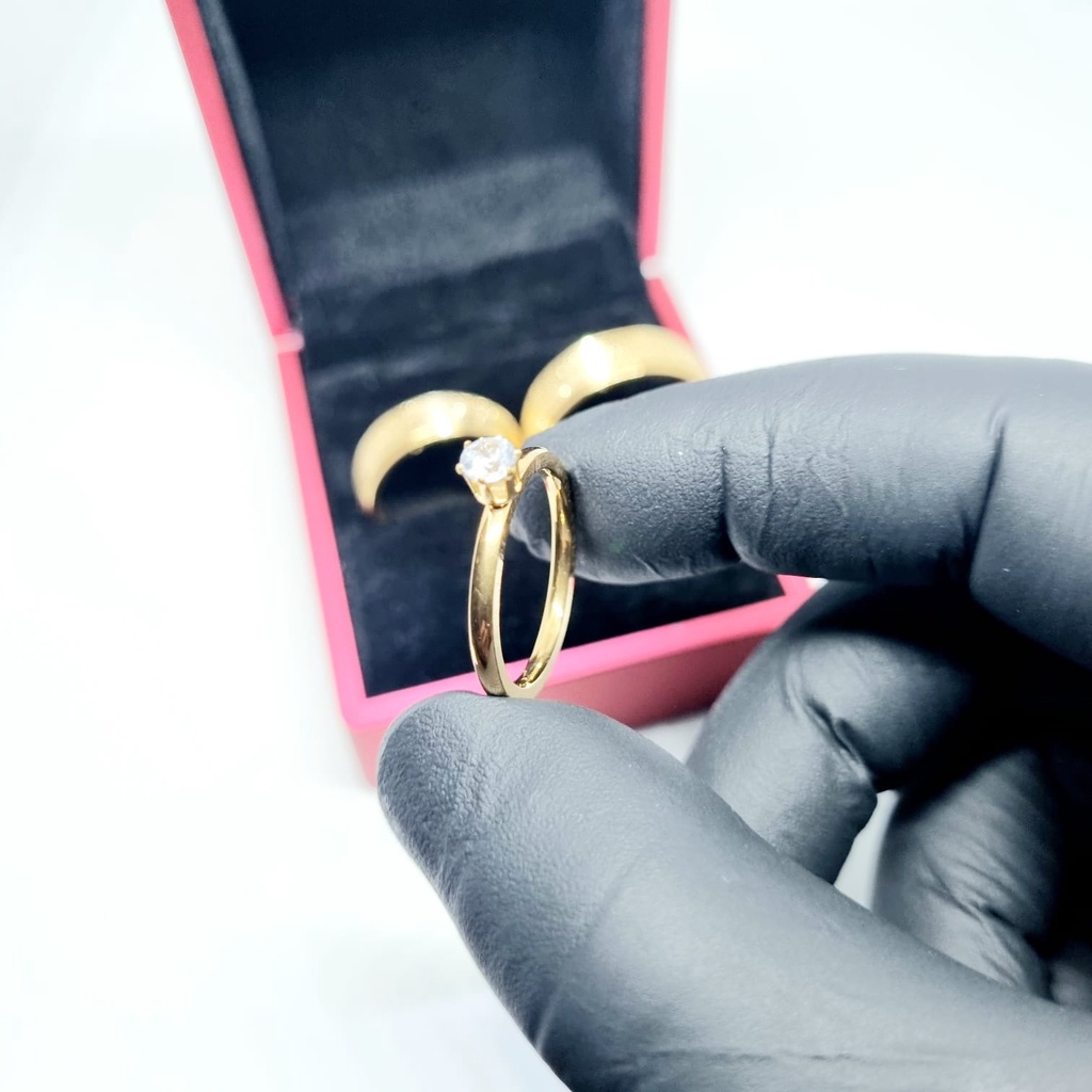 Par de aliança casamento 8mm banho  moeda antiga  diamantada jateada + solitário COD-120
