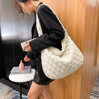 2023 Retro Lattice Cloud Shoulder Female Mala De Mão Feminina Moda Bolsa Tote Simples Acolchoada De Cor Sólida Para Mensageiro
