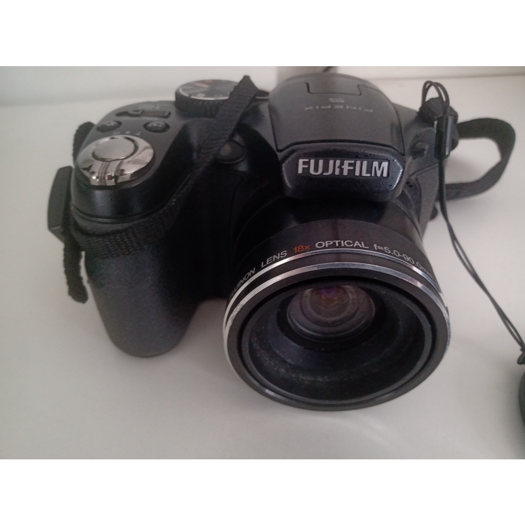 fuji s1800 camera