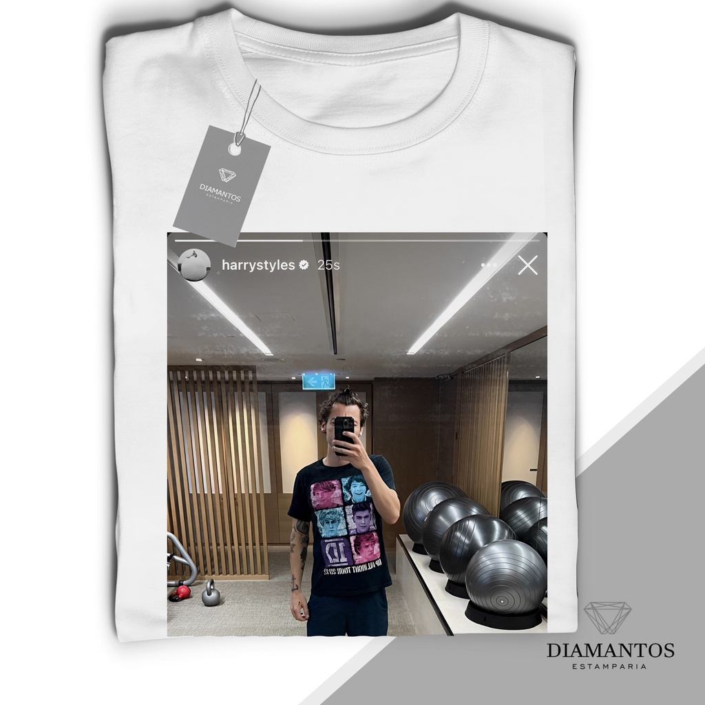 Camiseta HARRY STYLES selfie COM CAMISA DO ONE DIRECTION blusa Unissex e Baby Look Malha Elastano