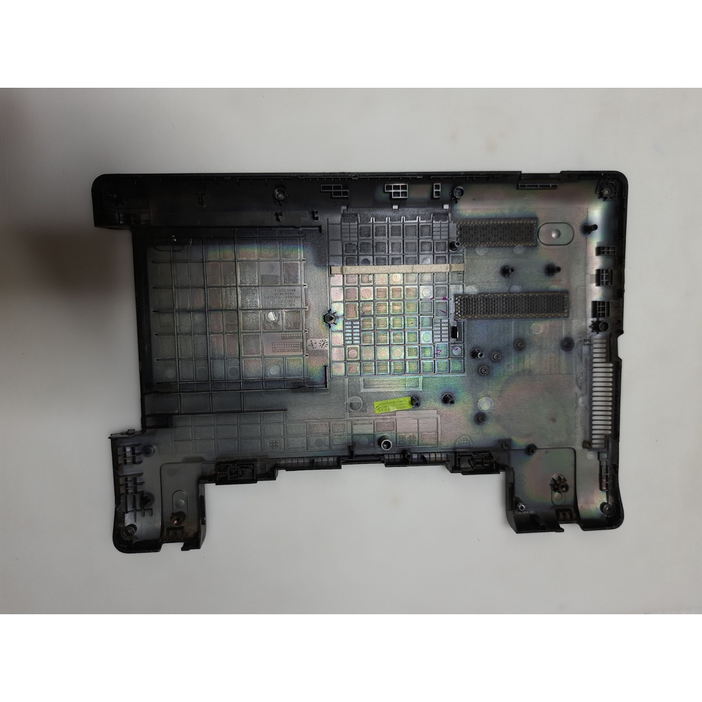 carcaça base inferior notebook samsung np370e4k