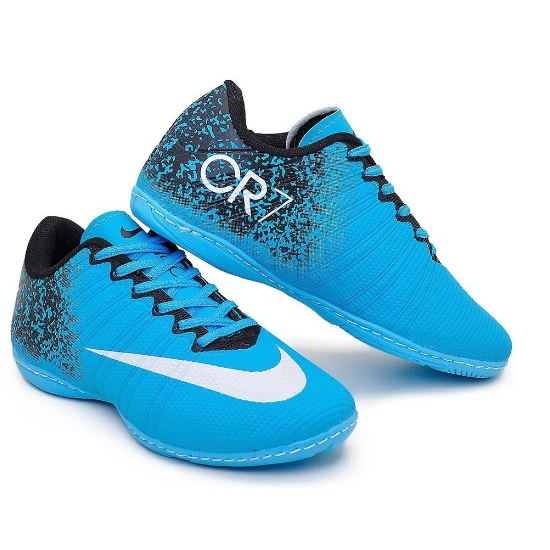 Chuteira do hot sale cr7 futsal