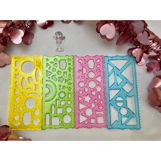 RÉGUA COLORIDA COM DESENHOS em Oferta na Shopee