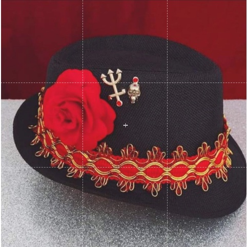 Chapéu de Festa - Pombagira (Detalhes: rosa vermelha, garfo e caveira)