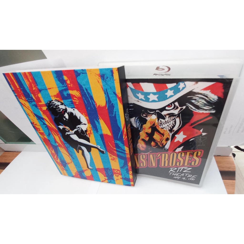 Blu-ray Guns N' Roses - Ritz Theatre 1991 - Edição exclusiva com luva, postal e estojo transparente