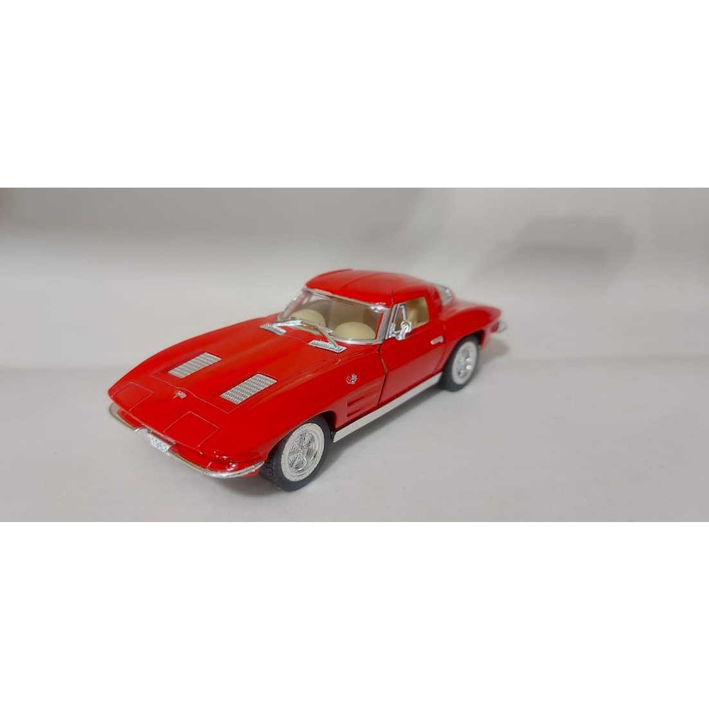 Miniatura Carrinho de Ferro Coleção Corvette Sting Ray 1963