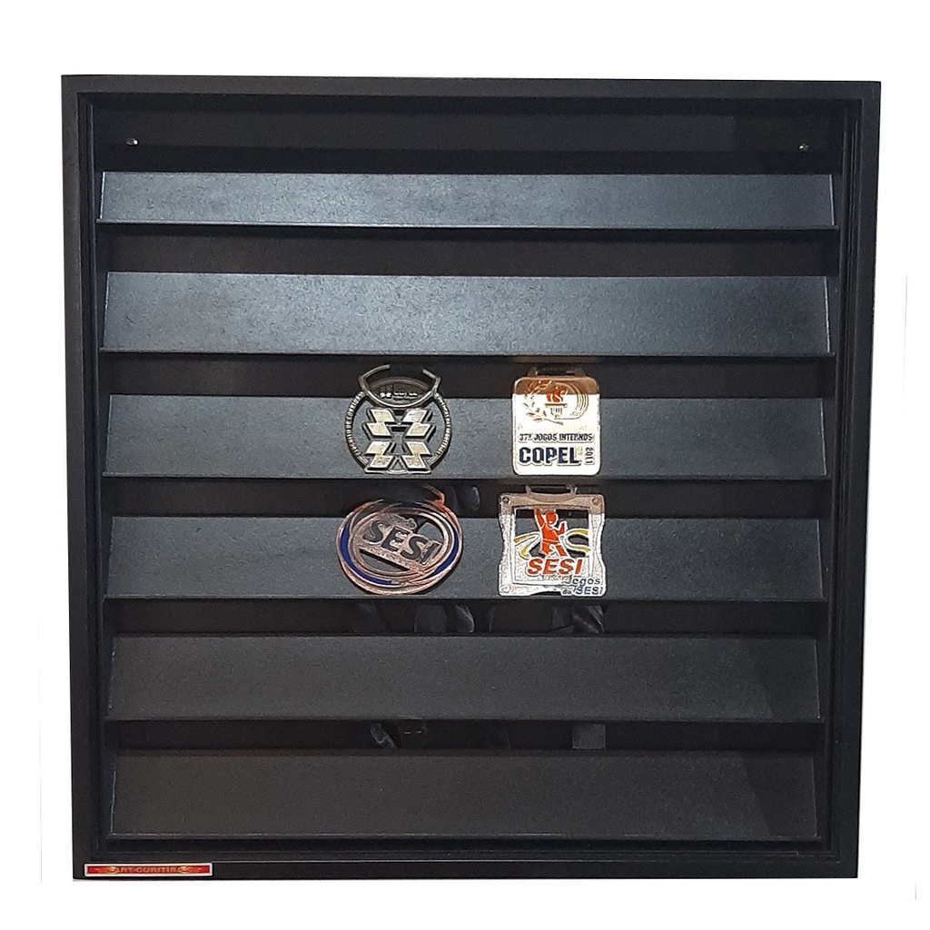 Expositor Porta Medalhas Coleção estante Com Portas Quadro Preta (60)