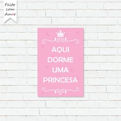 Placa Decorativa Infantil "Aqui dorme uma Princesa"