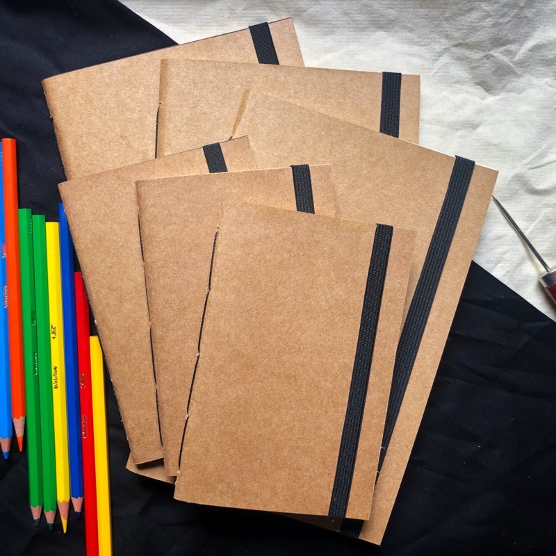 kit sketchbooks kraft ou preto, caderneta de desenhos e anotações com 96 páginas, para desenhos ou texto.