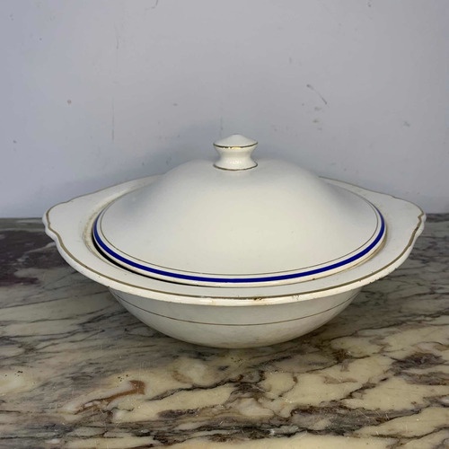 Sopeira Em Porcelana Antiga