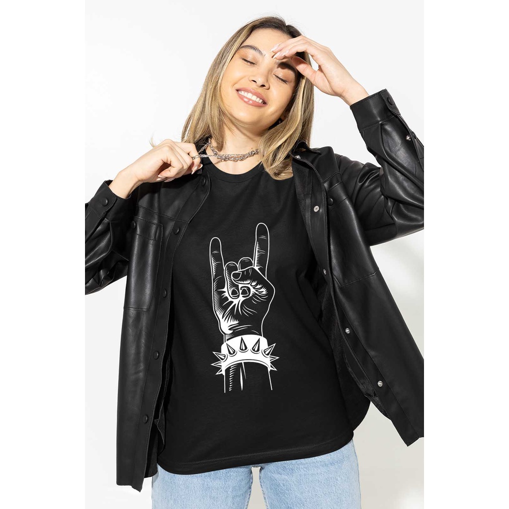 Camiseta Feminina T-shirt Estampa Mão Rock Roll Gótica