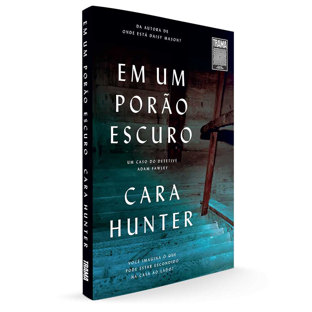 Livro -Em um porão escuro - Trama em Oferta na Shopee