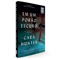 Livro -Em um porão escuro - Trama