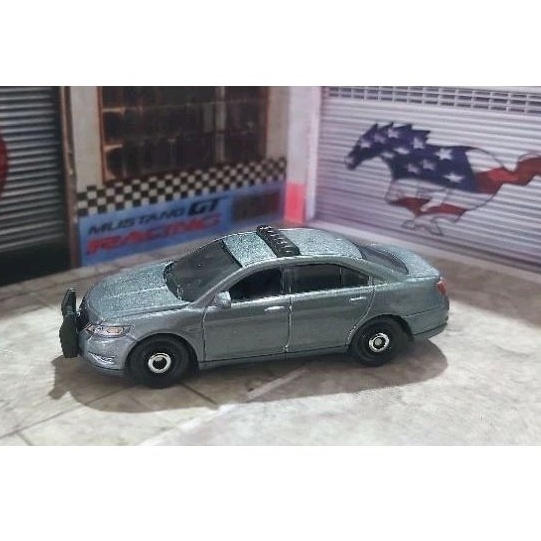 MATCHBOX FORD POLICE CAR INTERCEPTOR LOOSE SEM EMBALAGEM ESCALA 1.64 TAMANHO 7CM SEM EMBALAGEM EM ESTADO DE NOVO