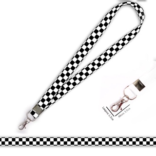 Cordão personalizado Quadriculado Preto e Branco para crachá ou chaveiro com Mosquete em Oferta na Shopee