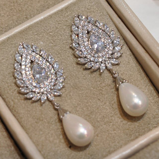 Brincos de casamento extravagantes leves, luxuosos, cheios de brincos de zircão, brincos de noiva de imitação de pérola feminina
