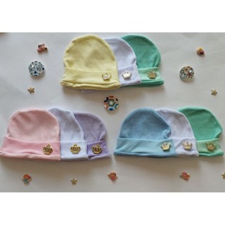 kit 3 touca  ou a unidade recém nascido tecido antialérgico com detalhe de coroa em Oferta na Shopee